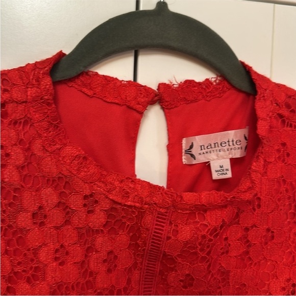 Red Lace Sleeveless Top By Nanette Sz MED - Picture 3 of 4